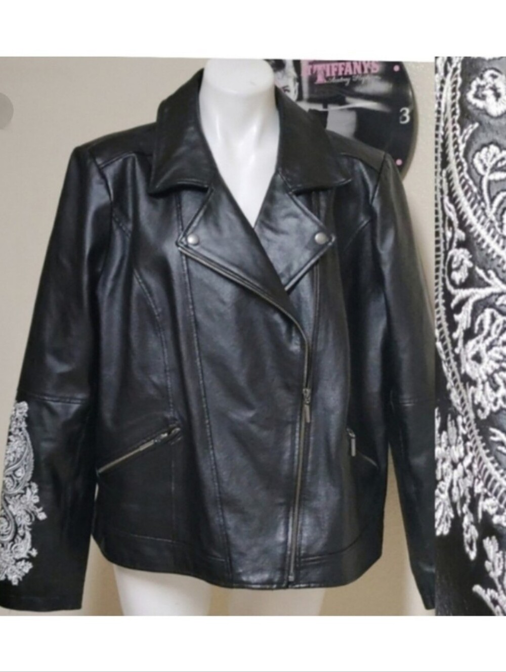1DAY SALE PRICE 🍂 CUSTOM EMBROIDERED  GENUINE LEATHER  JACKET